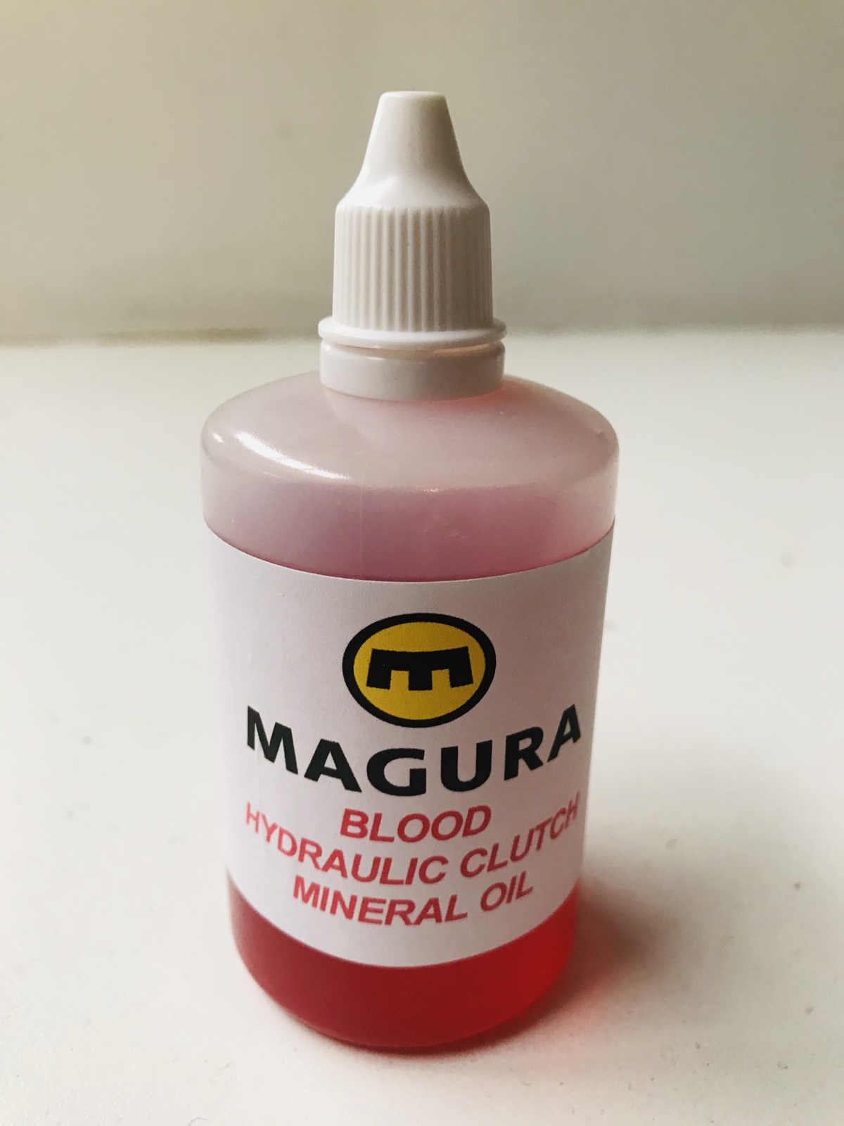 MAGURA BLOOD HYDRAULIC CLUTCH MINERAL OIL 100ml 2702143 Magura
